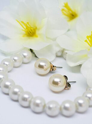 naszyjnik i kolczyki perłowe