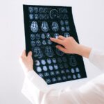 Dlaczego powinieneś starać się wychodzić z domu na spacery każdego dnia?