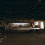 Fotografia ruin i starych fabryk: niezbędny sprzęt