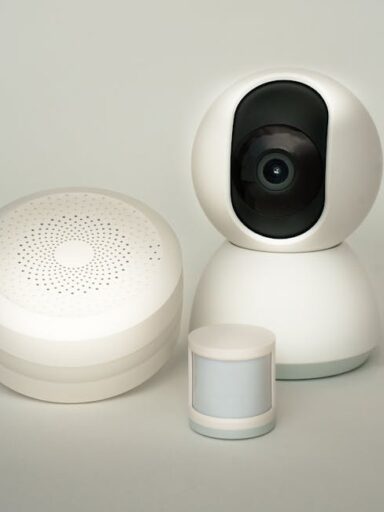 urządzenia smart home na białym tle